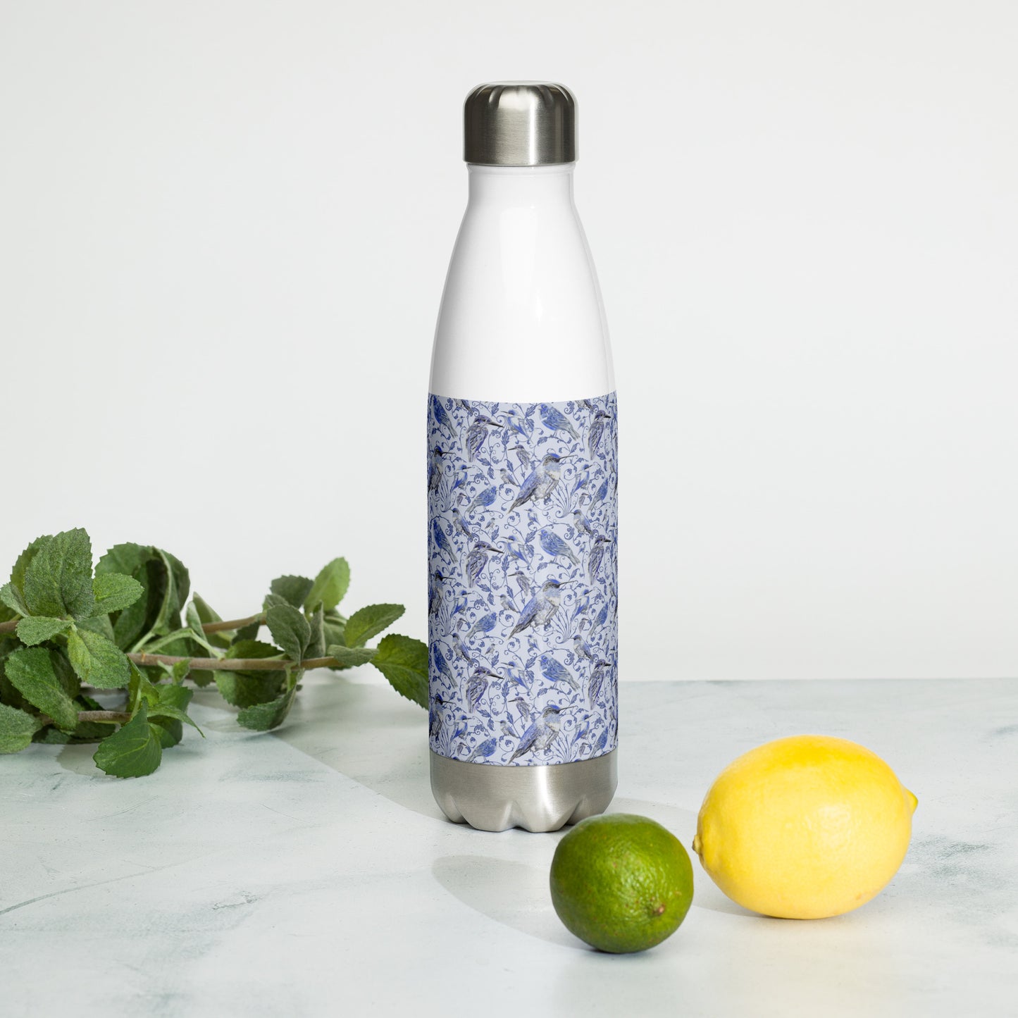 Stainless steel water bottle